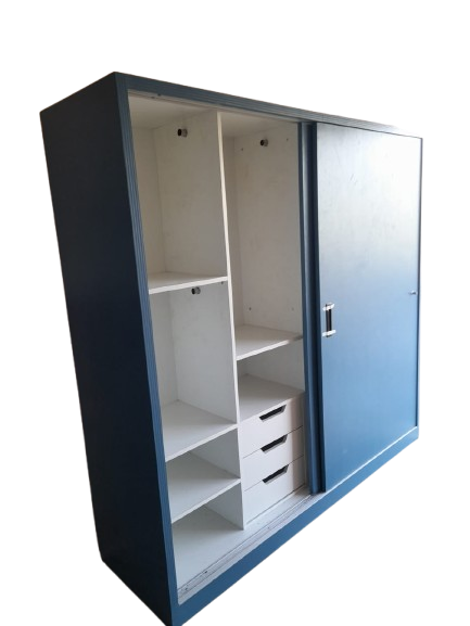 p3 wardrobe