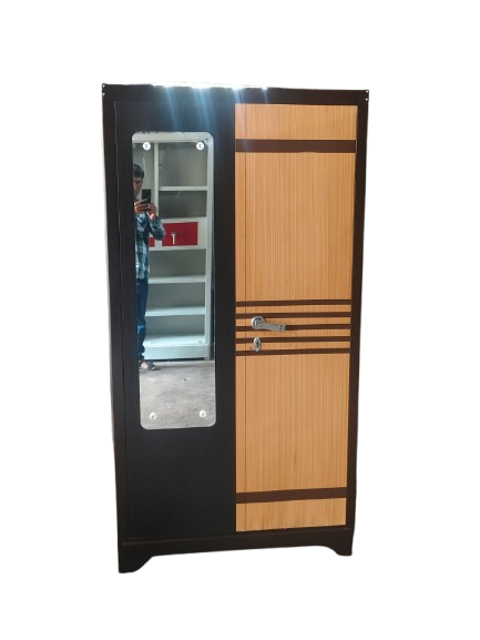 s7 wardrobe